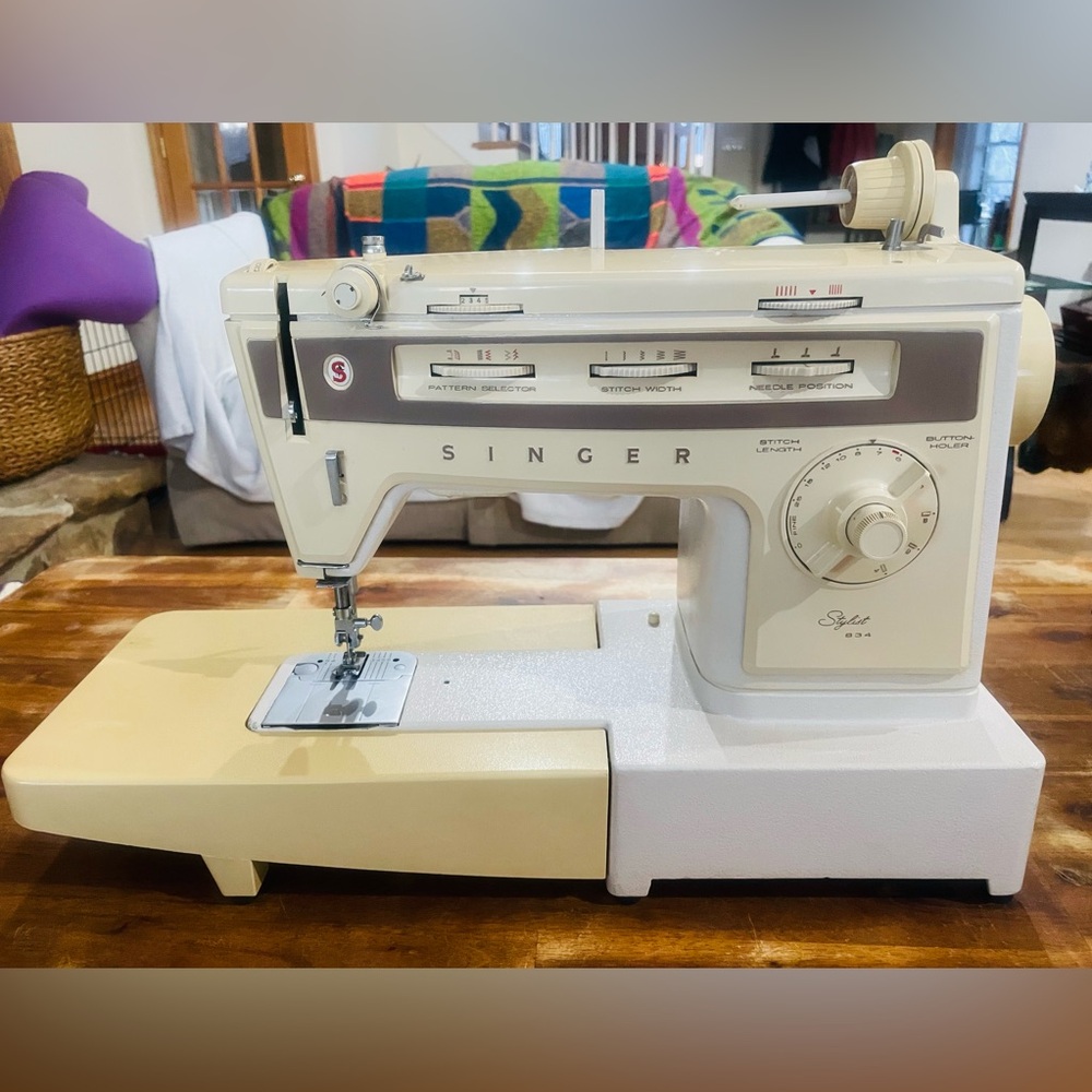 Vintage Singer 834 Sewing Machine, Fully Functional, W/ All Original Parts